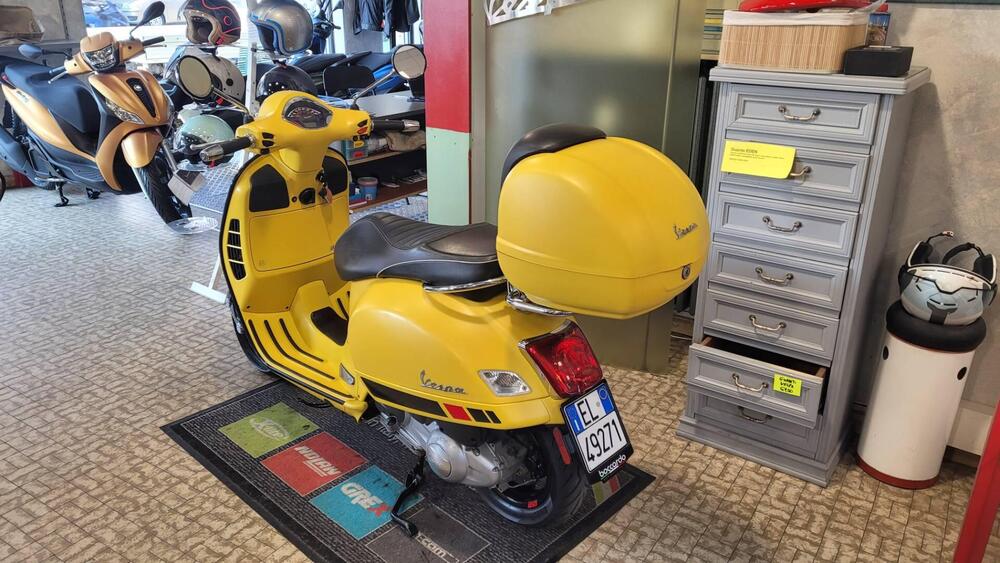 Vespa GTS 300 Super Sport (2017 - 19) (4)