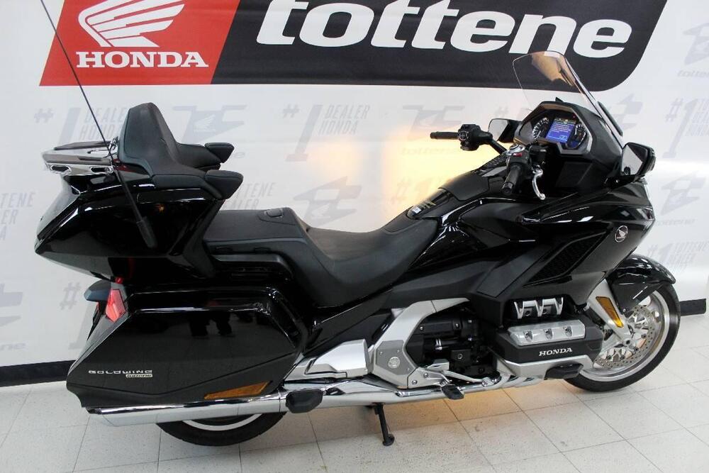 Honda GL 1800 Gold Wing Tour DTC (2018 - 20) (2)