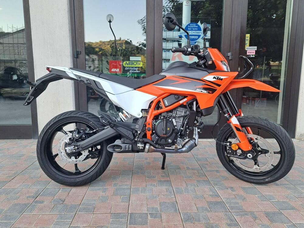 KTM 125 SMC R (2025)