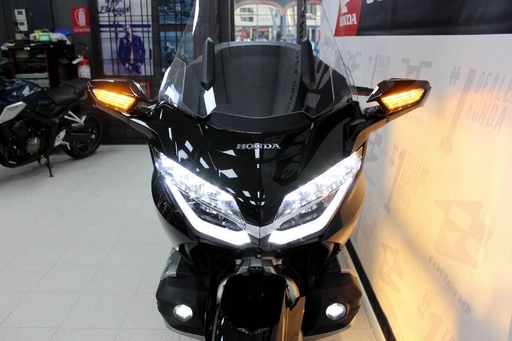 Honda GL 1800 Gold Wing Tour DTC (2018 - 20) (4)