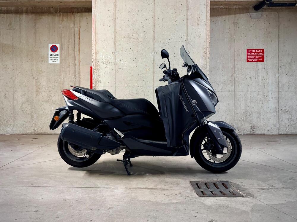 Yamaha X-Max 300 (2021 - 24) (2)