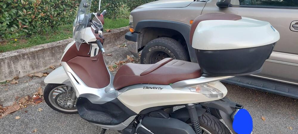 Piaggio Beverly 300 i.e. (2010 - 16) (2)
