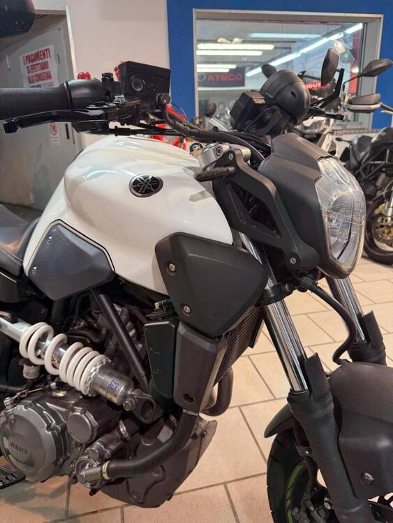 Yamaha MT-03 (2006 - 14) (2)