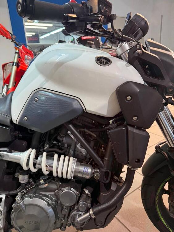 Yamaha MT-03 (2006 - 14) (3)