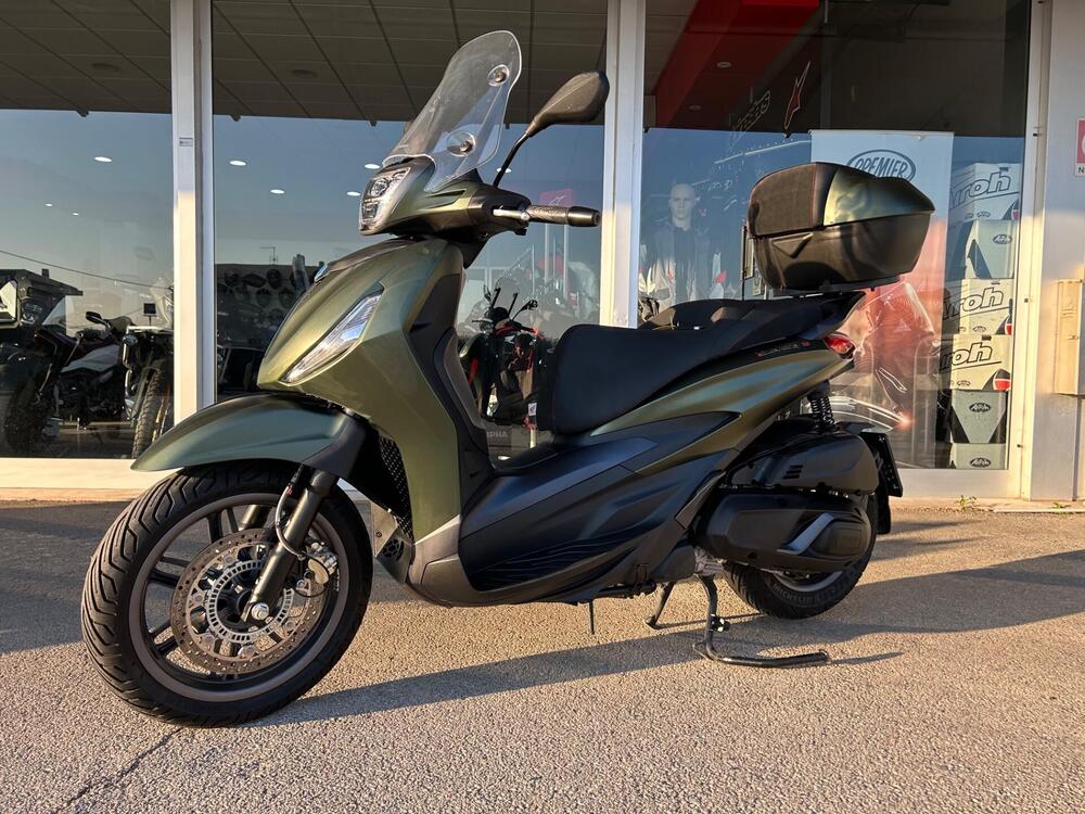 Piaggio Beverly 400 S ABS-ASR (2021 - 24) (2)