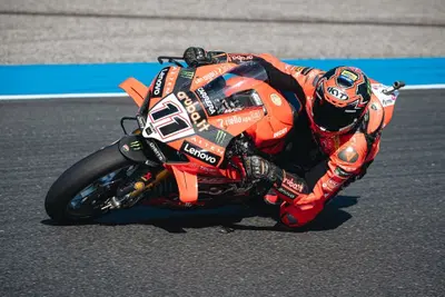 SBK 2025. GP del Portogallo. Nicol&ograve; Bulega primo nelle libere all&rsquo;Estoril
