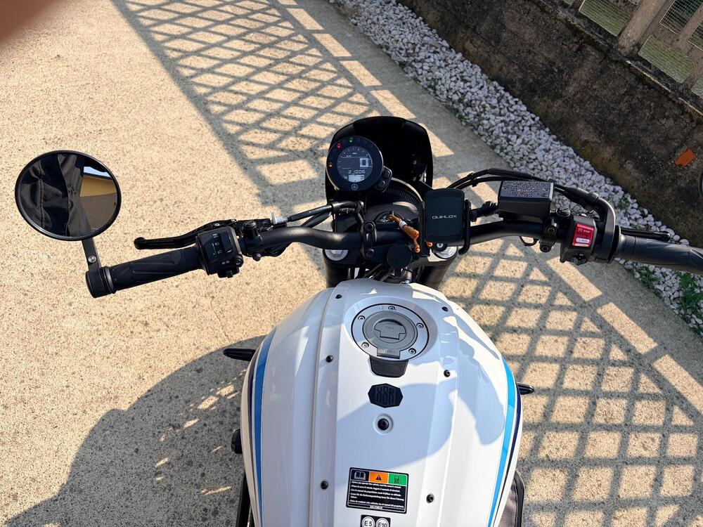 Yamaha XSR 700 (2022 - 25) (2)