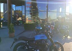 Moto Guzzi V7 Stone (2025) usata