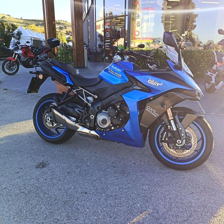 Suzuki GSX-S1000GT (2025) (3)
