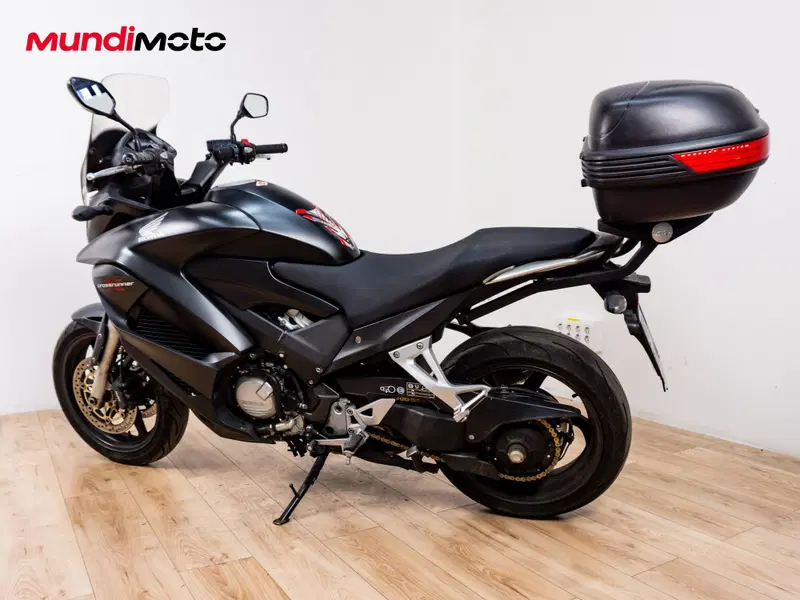 Honda VFR 800 (2002 - 05) (7)