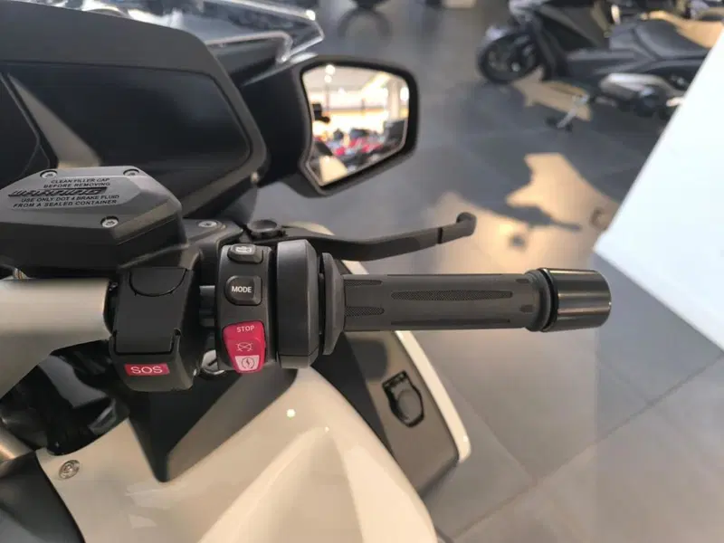 Bmw R 1250 RT (2021 - 25) (10)