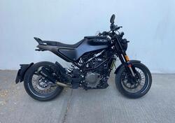 Husqvarna Svartpilen 401 (2021 - 23) usata