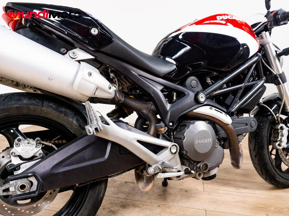 Ducati Monster 696 ABS (2009 - 14) (4)