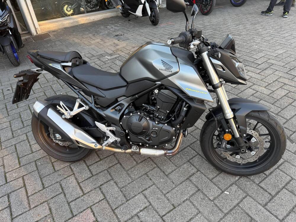 Honda CB 750 Hornet (2023 - 24) (2)