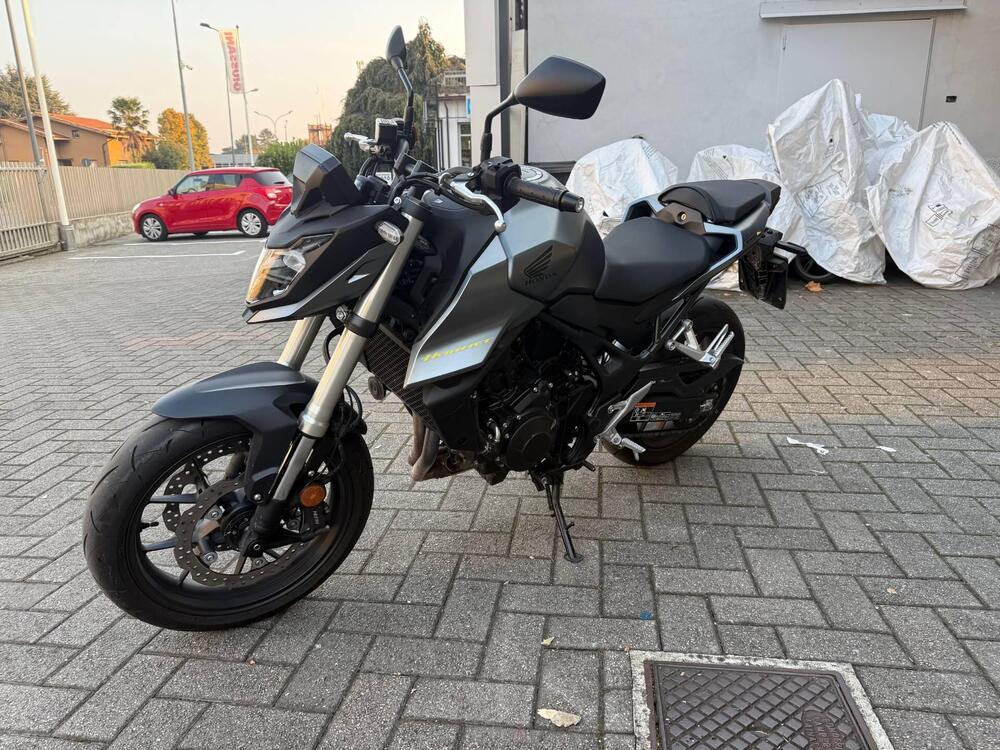 Honda CB 750 Hornet (2023 - 24) (3)