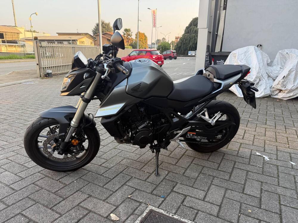 Honda CB 750 Hornet (2023 - 24) (4)