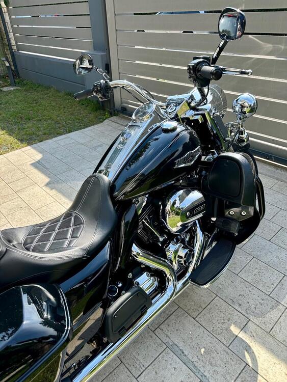 Harley-Davidson 103 Road King Classic (2014 - 16) - FLHRC (3)