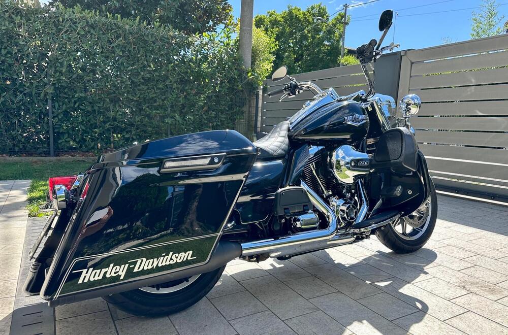 Harley-Davidson 103 Road King Classic (2014 - 16) - FLHRC (2)