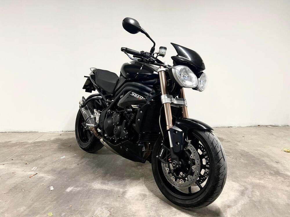 Triumph Speed Triple 1050 ABS (2011 - 15) (2)