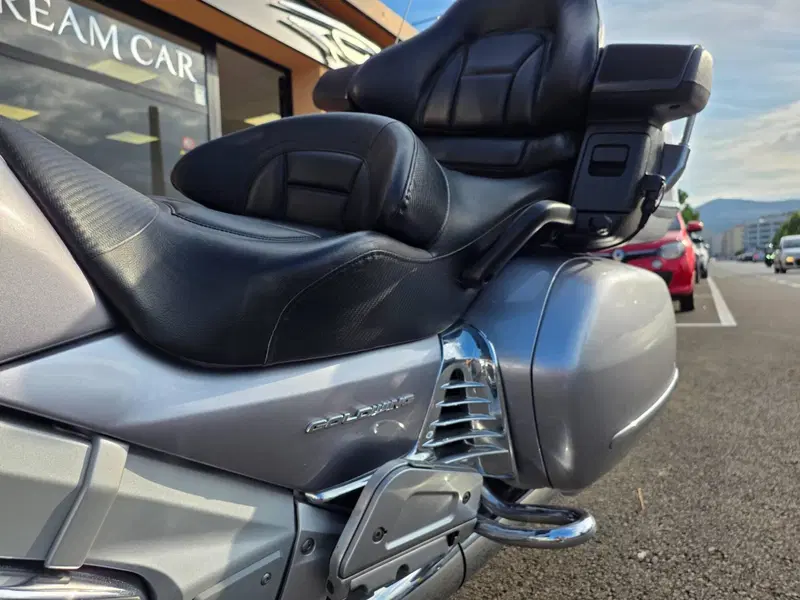 Honda GL 1800 Gold Wing (2007 - 11) (13)