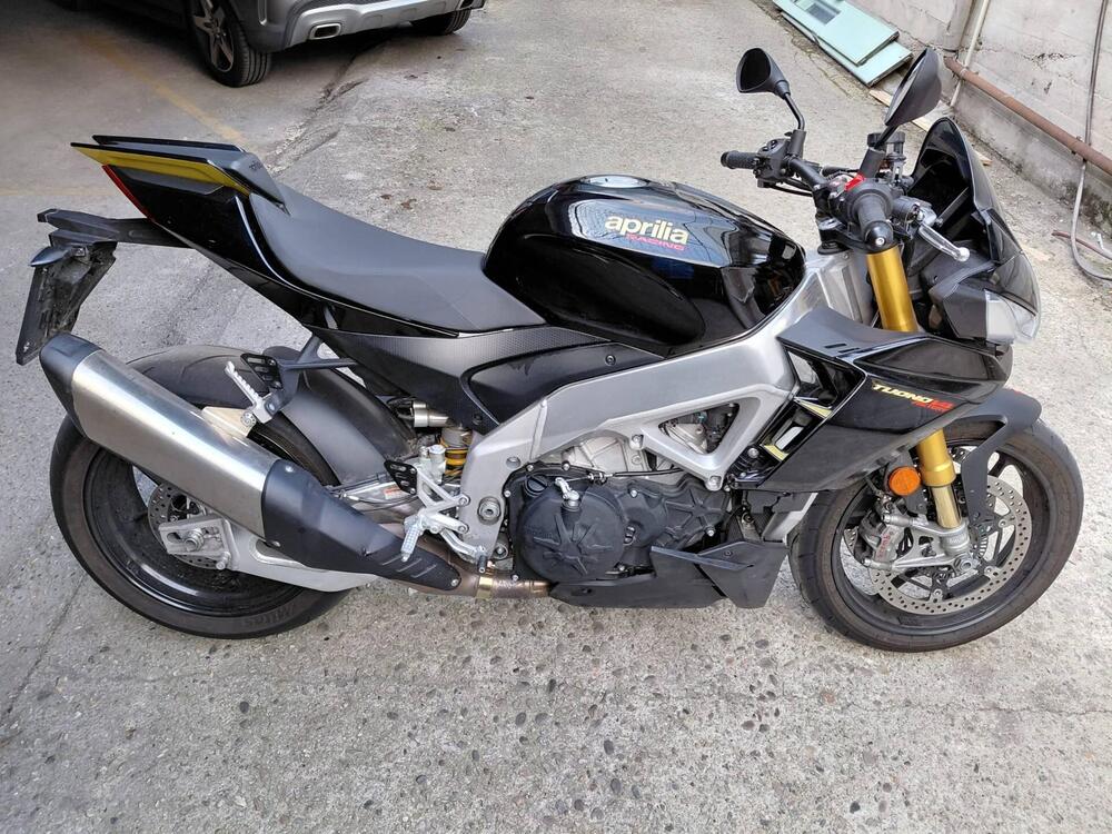 Aprilia Tuono V4 Factory (2021 - 24) (2)