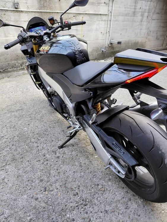 Aprilia Tuono V4 Factory (2021 - 24) (5)