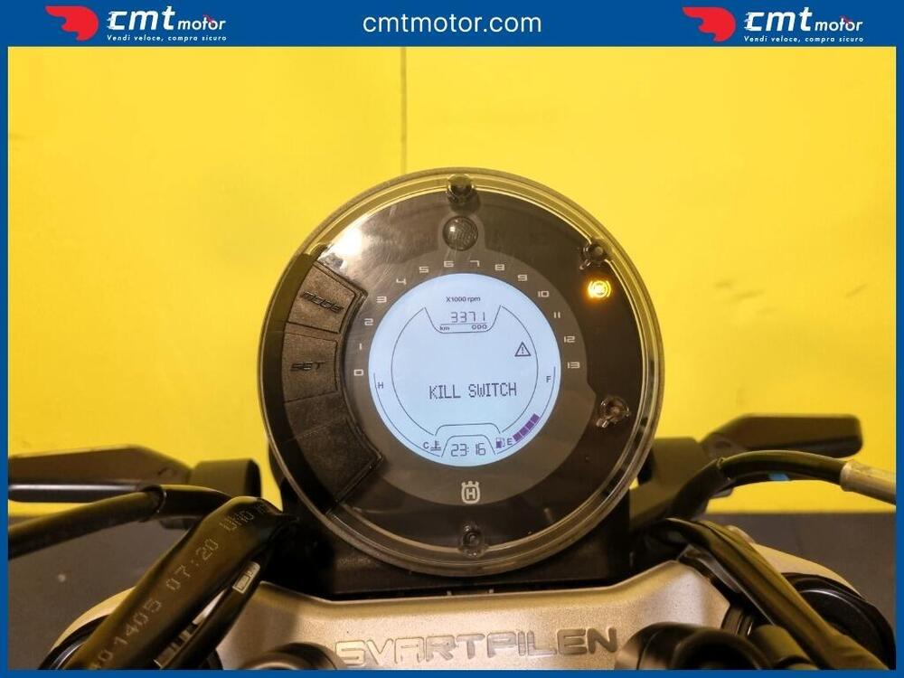 Husqvarna Svartpilen 125 (2021 - 23) (5)