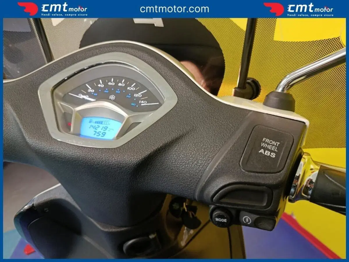 Piaggio Liberty 150 i-get ABS (2016) (11)