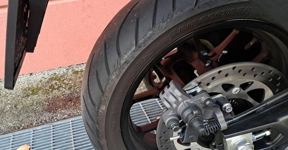 Yamaha T-Max 560 (2022 - 24) (4)