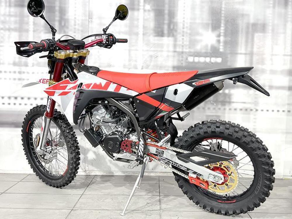 Fantic Motor XEF 125 Competition (2025) (2)