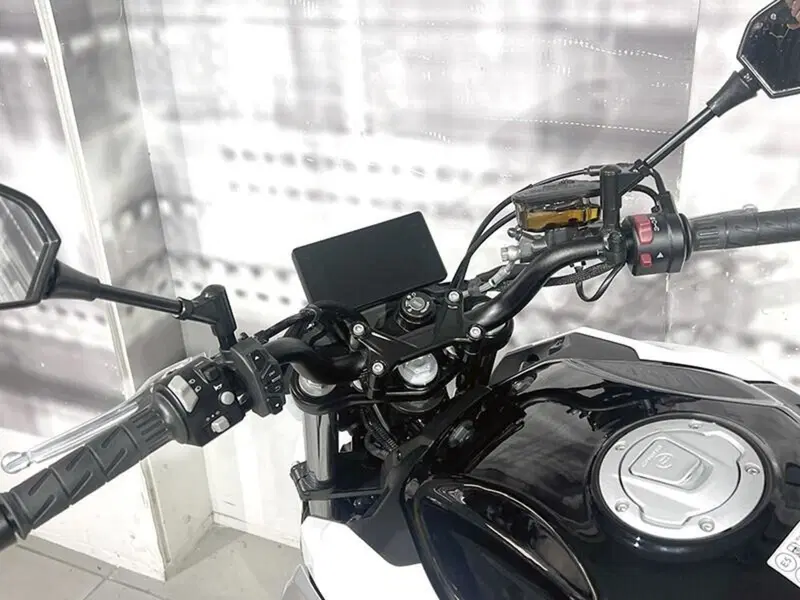 CFMOTO 650NK (2021 - 24) (5)
