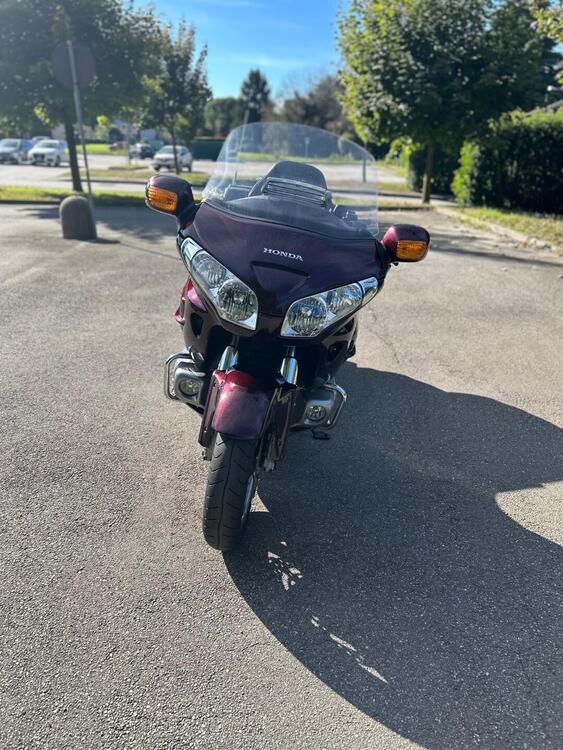 Honda GL 1800 Gold Wing (2007 - 11) (2)