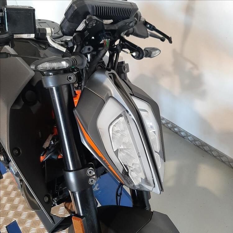 KTM 125 Duke (2021 - 23) (4)