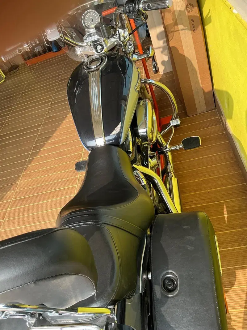 Harley-Davidson 1200T SuperLow (2017 - 20) - XL1200T (7)