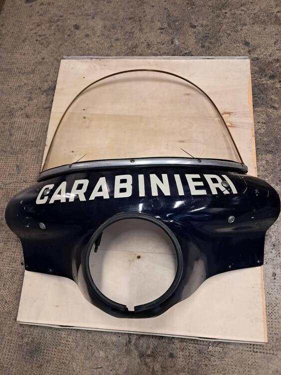 Carena 850 T3 CARABINIERI completa di attacchi Moto Guzzi
