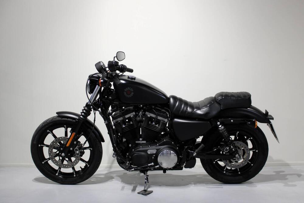 Harley-Davidson 883 Iron (2017 - 20) - XL 883N (4)