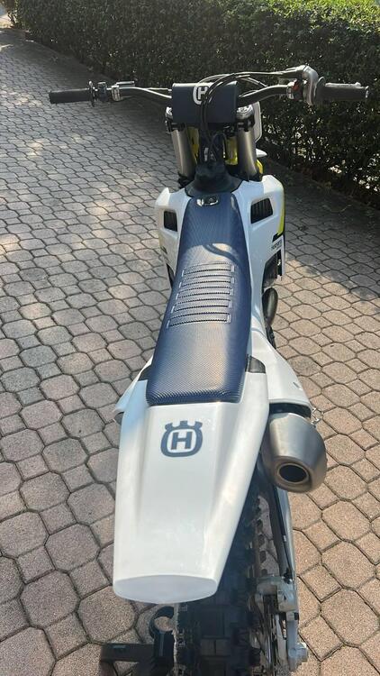 Husqvarna FC 250 (2025) (2)