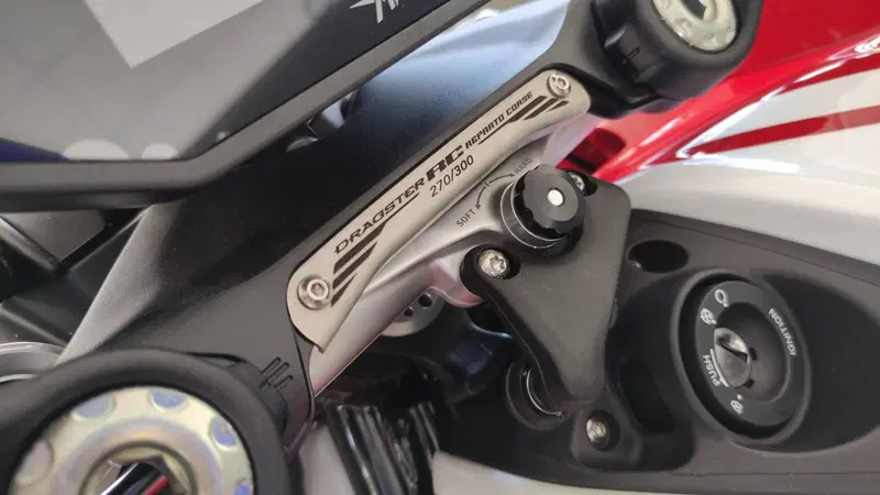MV Agusta Dragster 800 RC SCS (2022 - 25) (18)