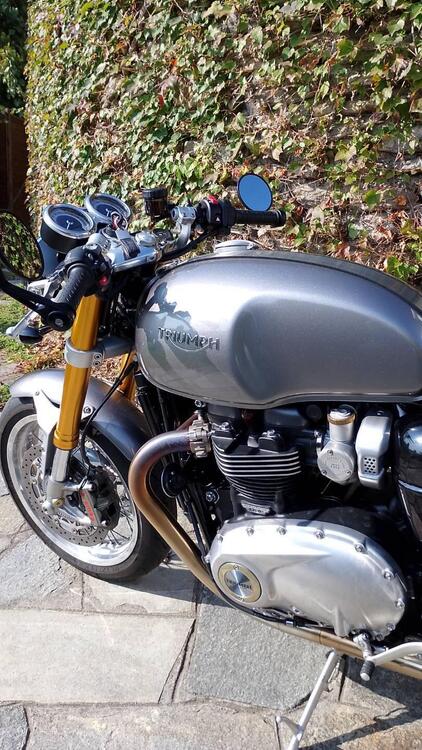 Triumph Thruxton 1200 R (2017 - 20) (2)