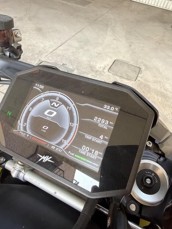 MV Agusta Brutale 1000 RS (2022 - 25) (4)