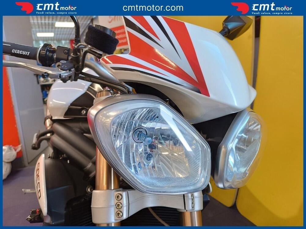 Triumph Speed Triple 1050 (2011 - 13) (3)
