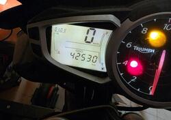 Triumph Speed Triple 1050 ABS (2011 - 15) usata