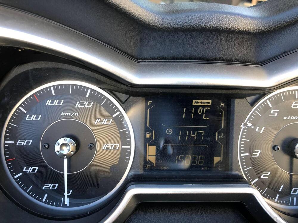 Yamaha X-Max 300 (2021 - 24) (5)