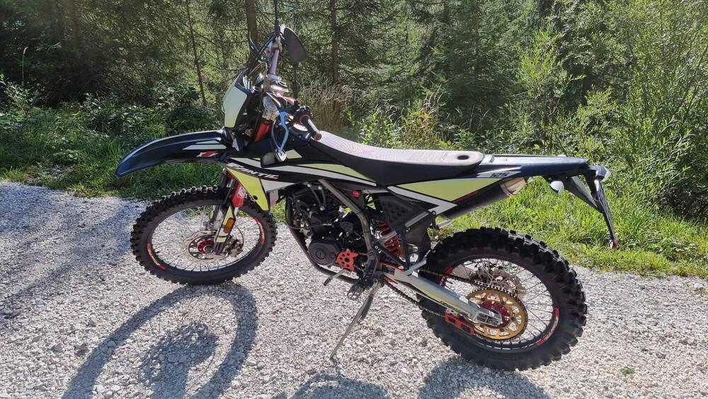 Fantic Motor XEF 125 Competition 4T (2022) (5)