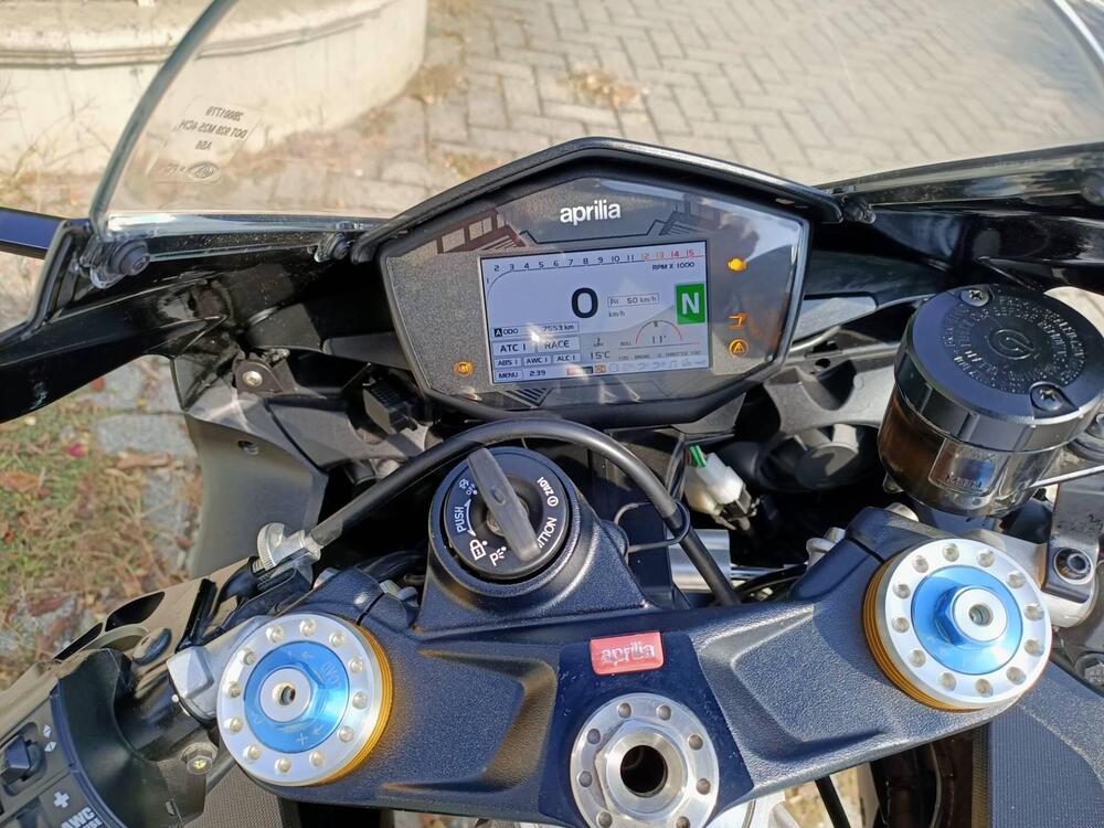 Aprilia RSV4 RF ABS (2015 - 17) (4)