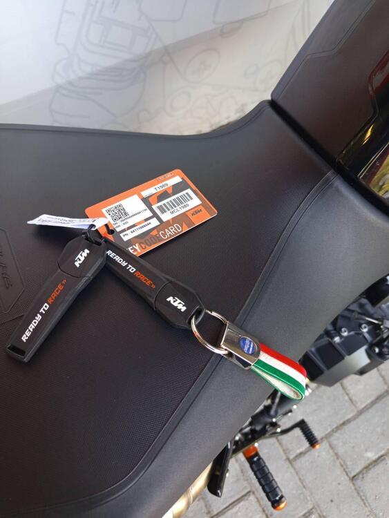 KTM 890 Duke (2021 - 23) (2)