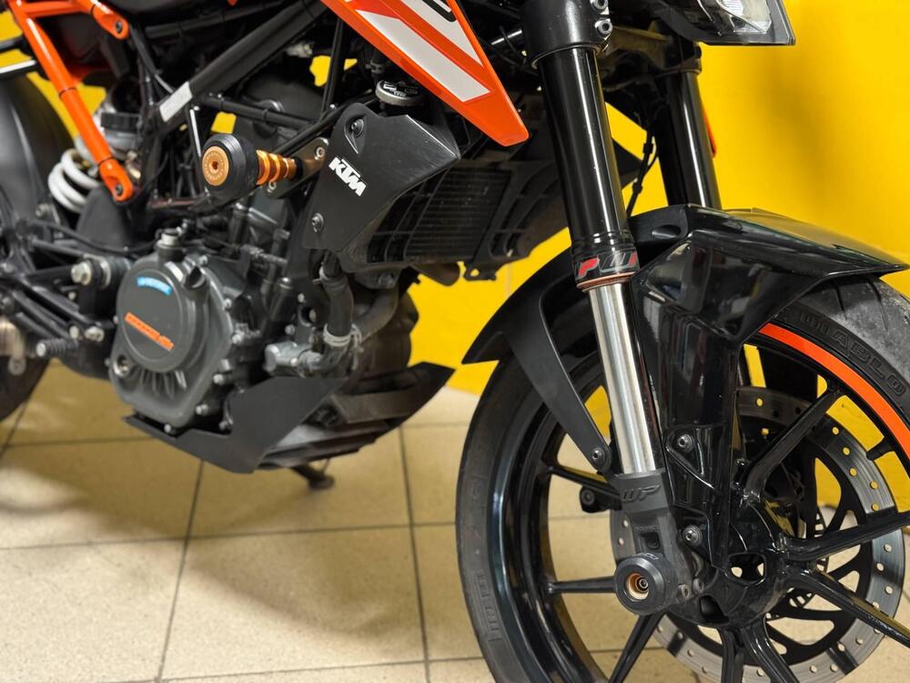 KTM 125 Duke (2021 - 23) (5)