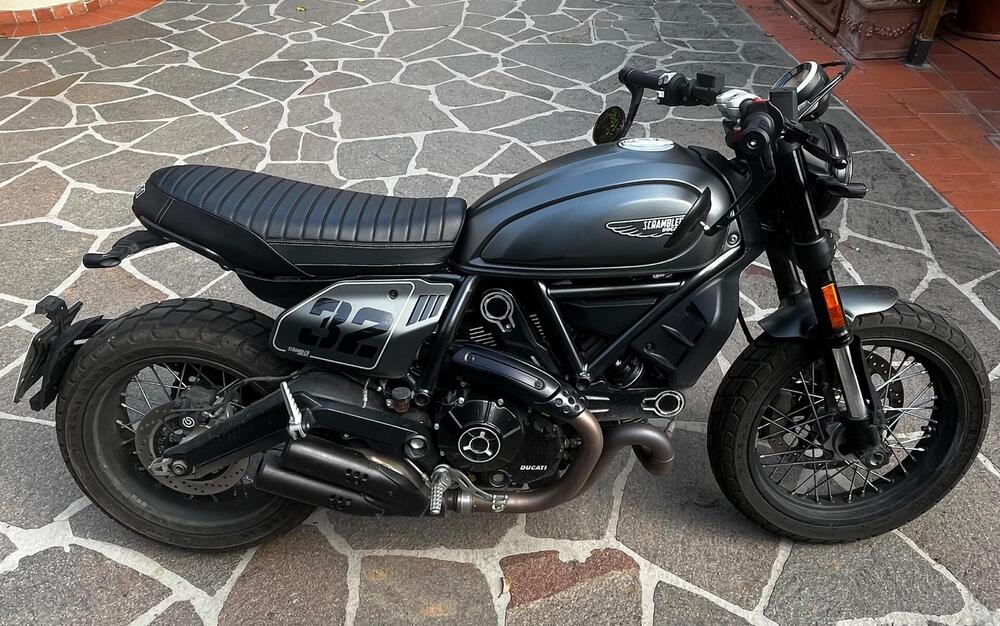 Ducati Scrambler 800 Night Shift (2021 - 22)
