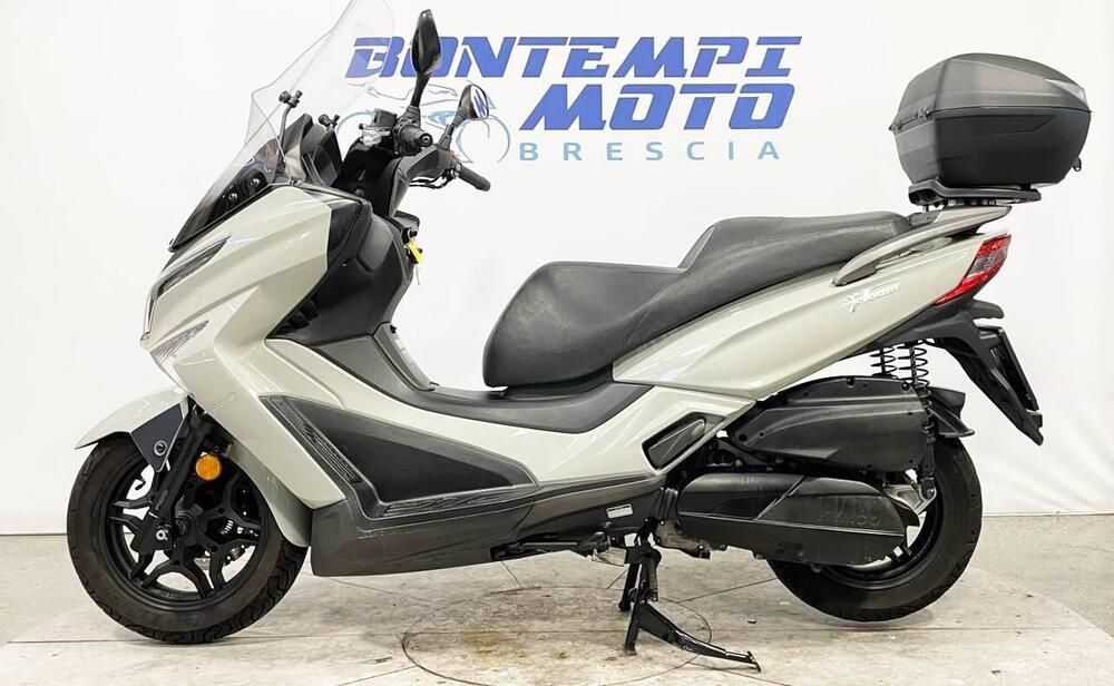 Kymco X-Town 300i ABS (2016 - 20) (2)