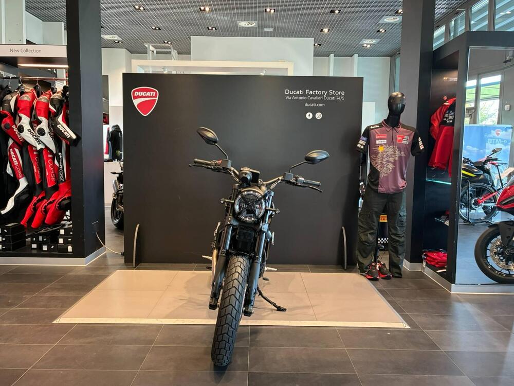 Ducati Scrambler 800 Full Throttle (2025) (3)